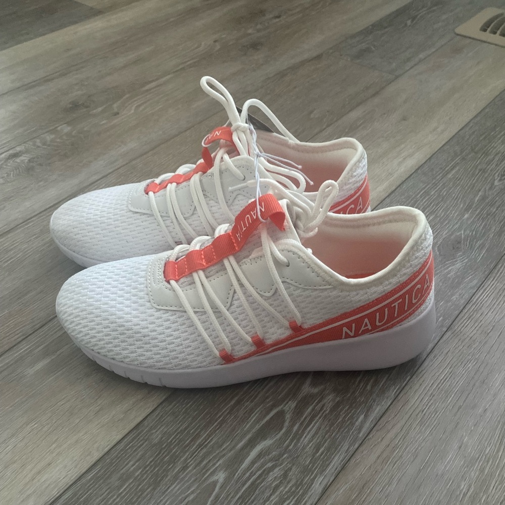 Nautica Women’s White Orange Runners Size 8.5